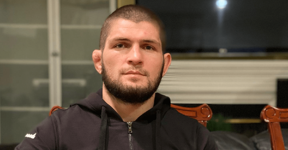 Khabib removed from plane